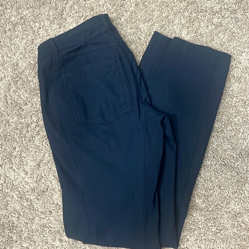 Navy lululemon pants sz 4